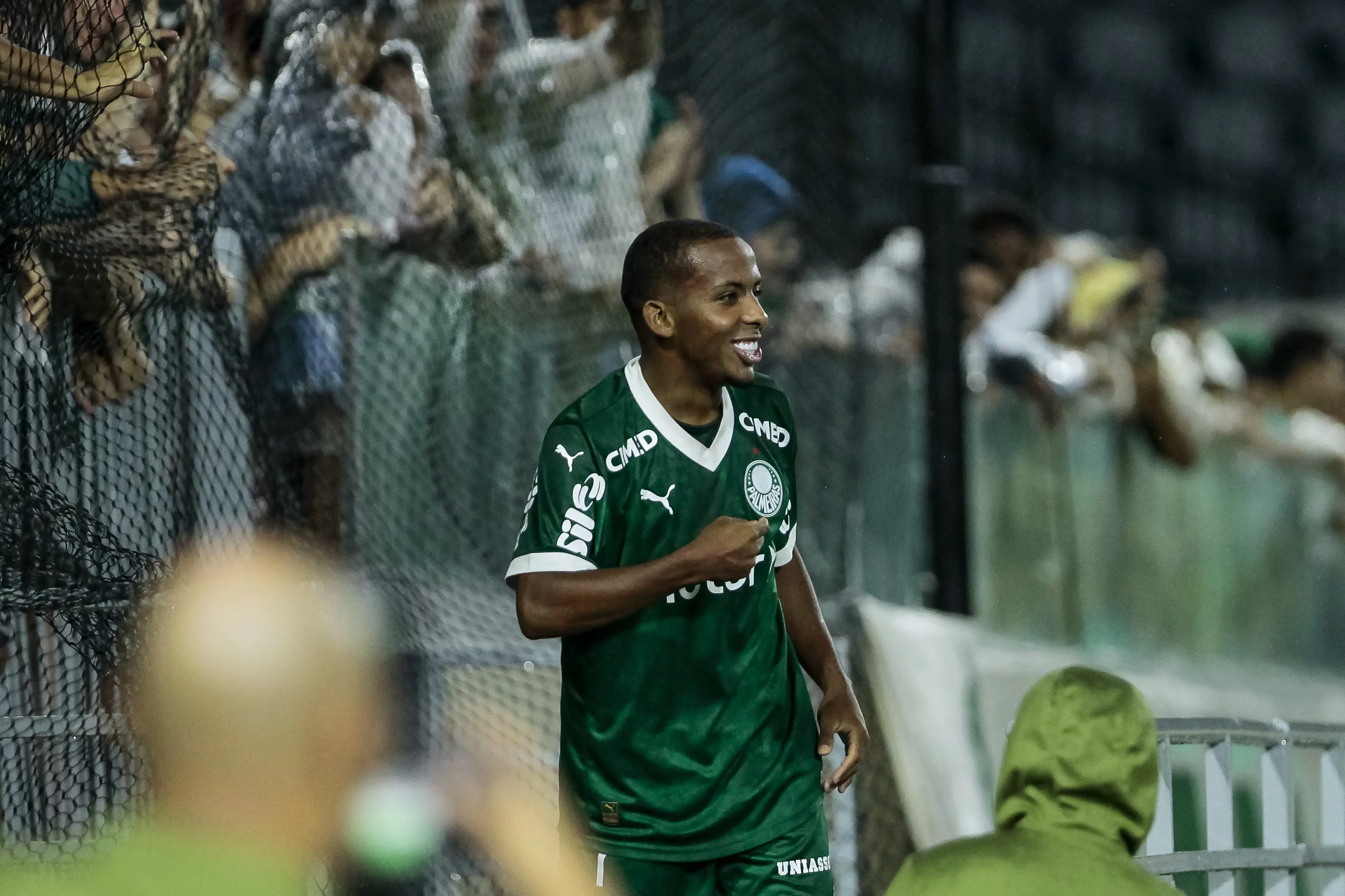 SP – BARUERI – 08/01/2026 – COPA SAO PAULO JUNIOR 2026, PALMEIRAS X BATALHAO – Sorriso jogador do Palmeiras comemora seu gol durante partida contra o Batalhao no estadio Arena Barueri pelo campeonato Copa Sao Paulo Junior 2026. Foto: Marco Miatelo/AGIF