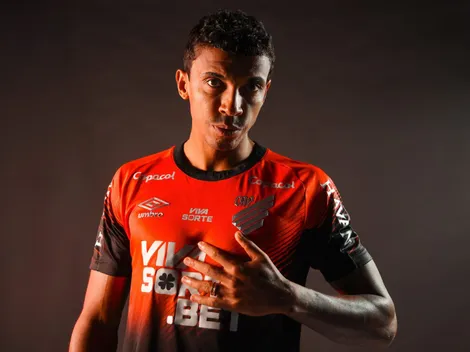 Luiz Gustavo é apresentado oficialmente no Athletico-PR