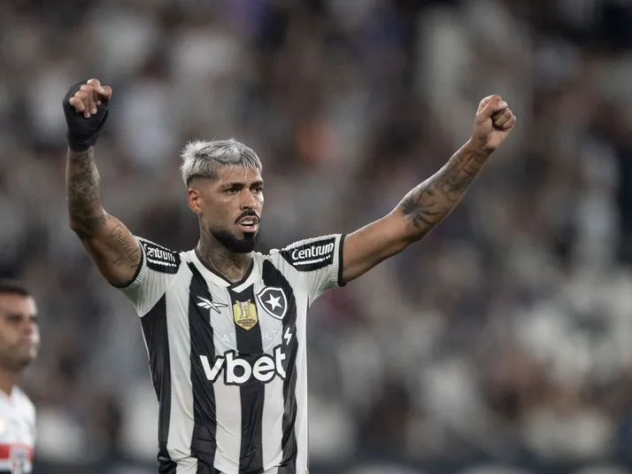 Barboza vai renovar com o Botafogo por mais três anos