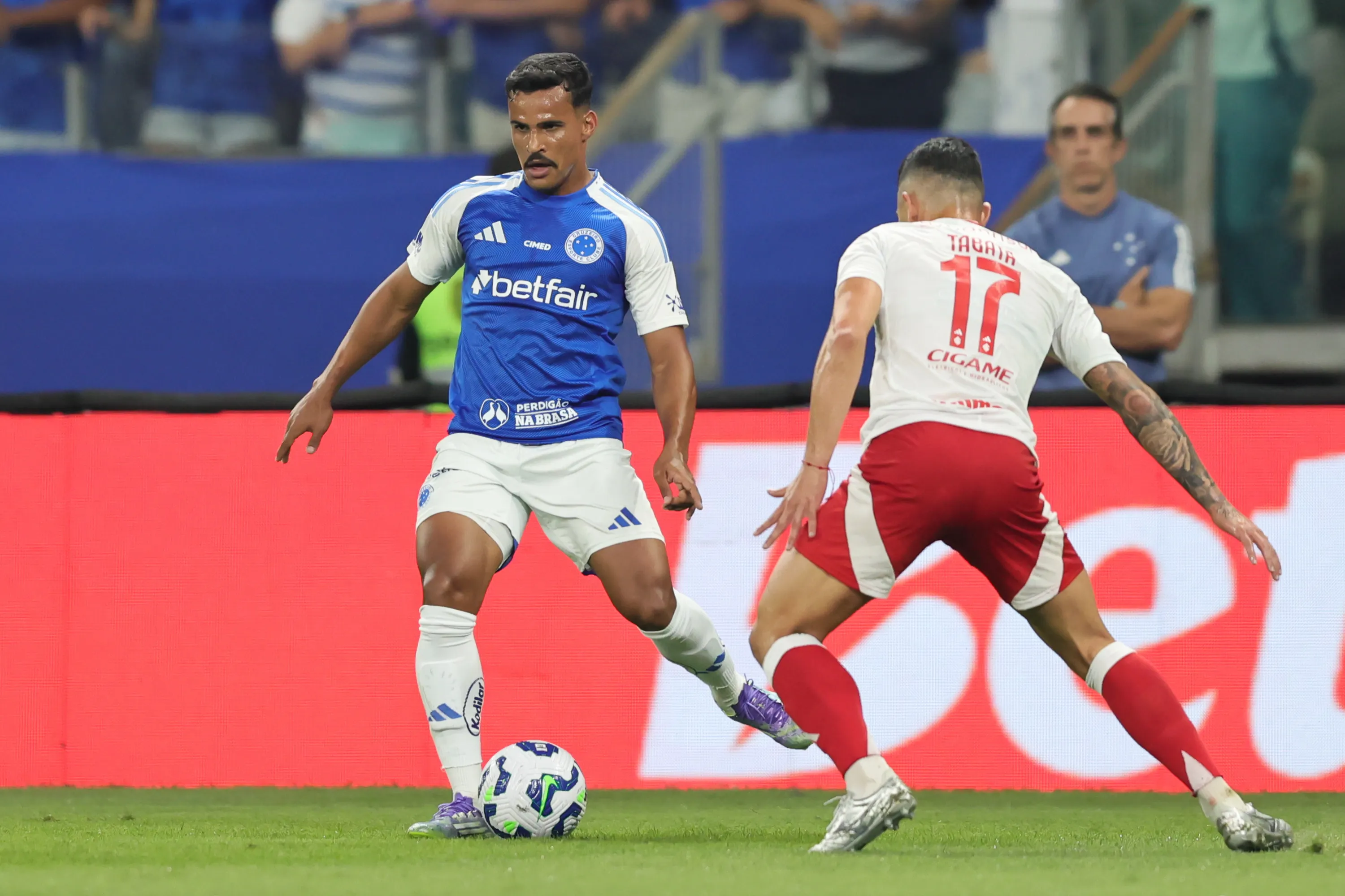 Kaiki atuando no Cruzeiro – Foto: Gilson Lobo/AGIF