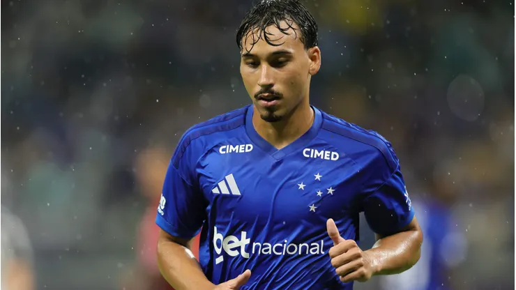 Japa jogador do Cruzeiro durante partida contra o Democrata no estadio Mineirao pelo campeonato Mineiro 2026. Foto: Gilson Lobo/AGIF