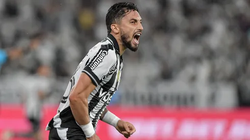 Alex Telles, jogador do Botafogo