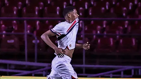 Isac jogador do Sao Paulo comemora seu gol durante partida contra o Ibrachina no estadio Morumbi pelo campeonato Copa Sao Paulo Junior 2026. Foto: Fabio Giannelli/AGIF