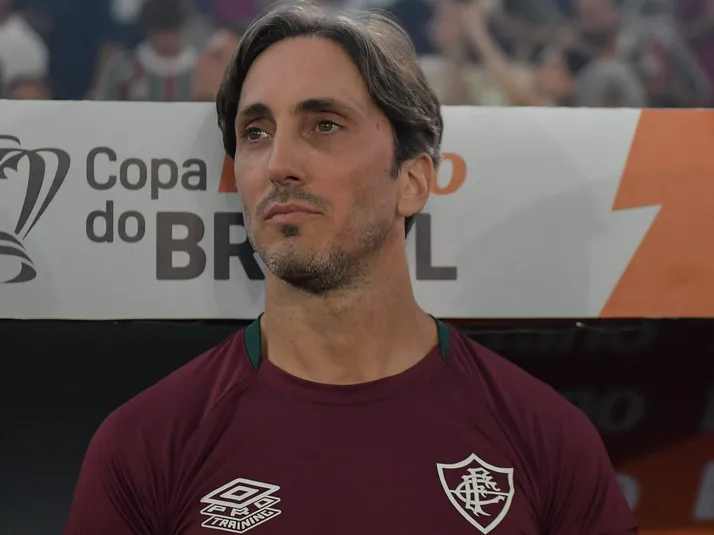 Zubeldía retorna aos treinos do Fluminense, após cirurgia no coração