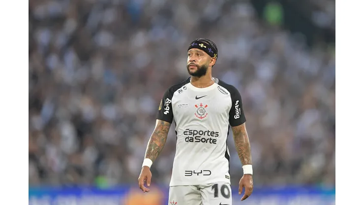 Memphis Depay jogador do Corinthians durante partida contra o Vasco no estadio Maracana pelo campeonato Copa Do Brasil 2025. Foto: Thiago Ribeiro/AGIF