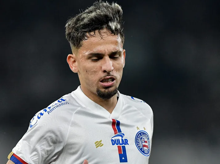 Biel, ex-Bahia, é oferecido para jogar no Vitória