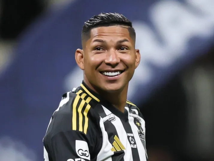 Rony se aproxima do Corinthians após acordo com o Galo