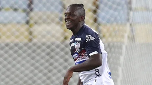 Edwuin Cetré durante partida entre Fluminense e Junior Barranquilla na Libertadores de 2021.