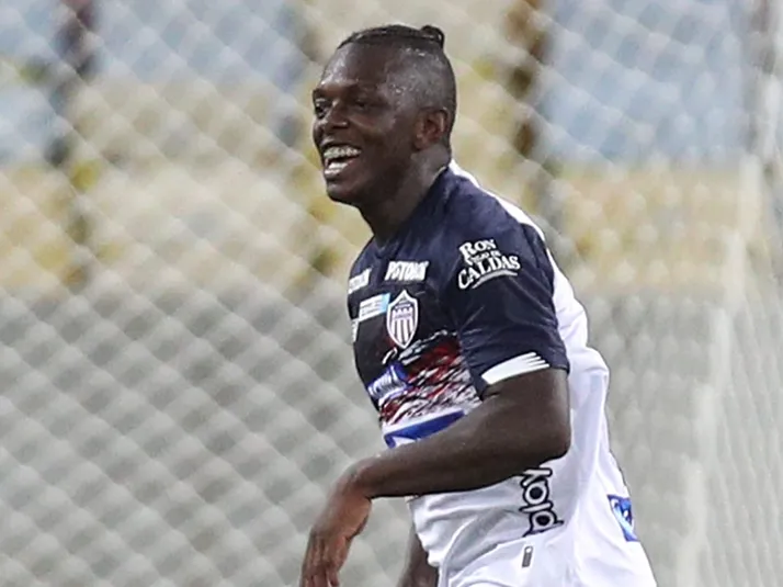 Athletico-PR tem negociações avançadas com Edwuin Cetré