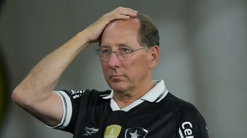 John Textor CEO do Botafogo durante partida contra o Corinthians no estadio Engenhao pelo campeonato Brasileiro A 2025. Foto: Thiago Ribeiro/AGIF