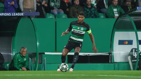 Matheus Reis interessa ao Corinthians. Foto: Carlos Rodrigues/Getty Images