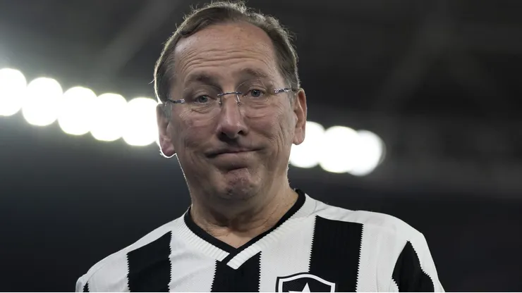 John Textor dono da SAF do Botafogo antes da partida contra o Vitoria no estadio Engenhao pelo campeonato Brasileiro A 2024. Foto: Jorge Rodrigues/AGIF