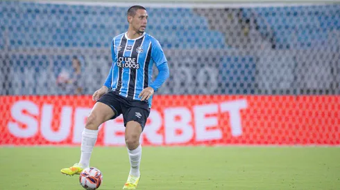 Noriega vai ser titular em Internacional x Grêmio. Foto: Maxi Franzoi/AGIF