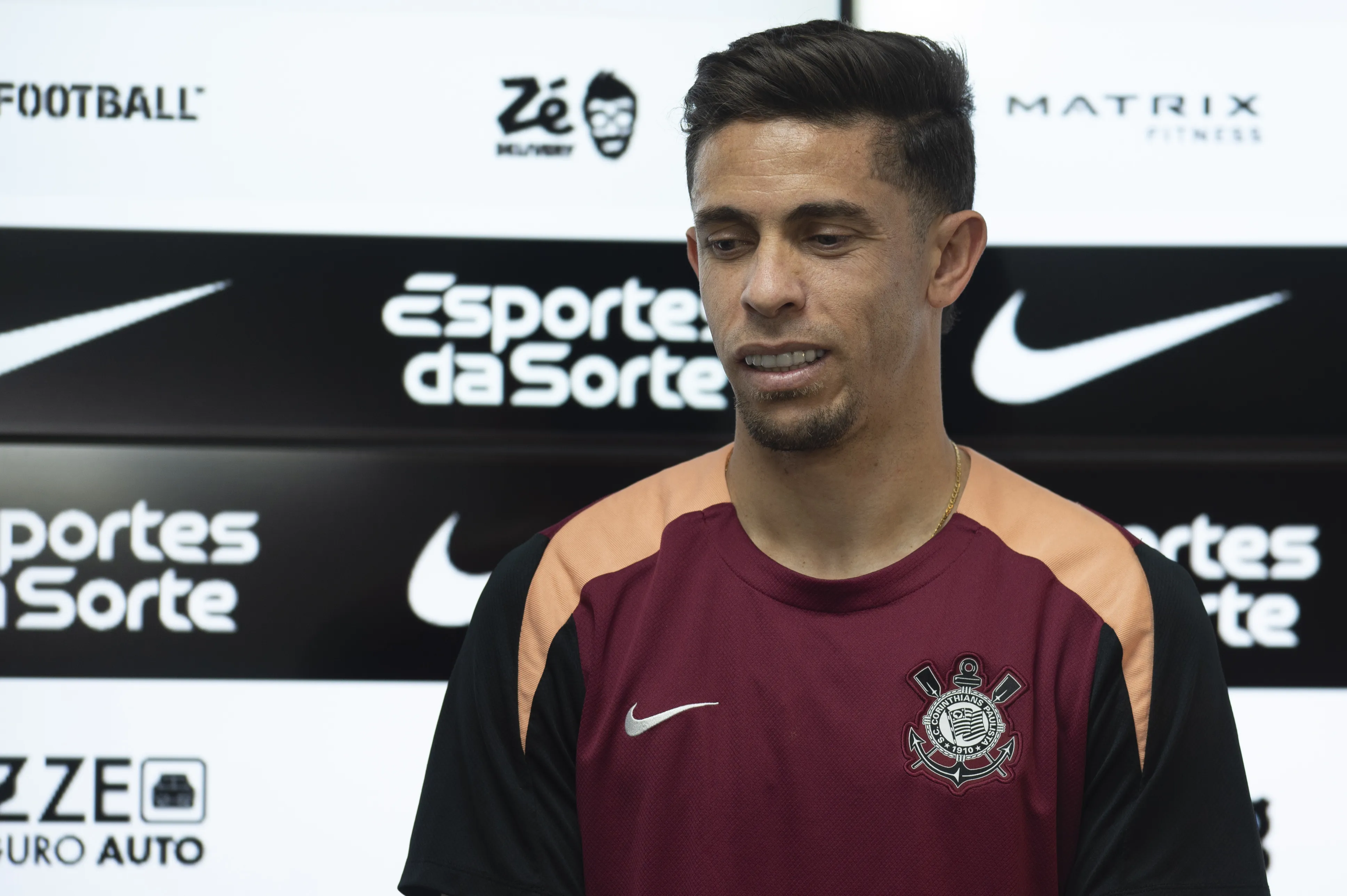 Gabriel Paulista durante sua apresentação oficial no Corinthians. Foto: Anderson Romão/AGIF