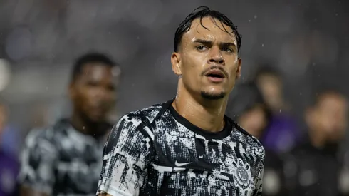 SP – BRAGANCA PAULISTA – 15/01/2026 – PAULISTA 2026, BRAGANTINO X CORINTHIANS – Joao Pedro jogador do Corinthians lamenta durante partida contra o Bragantino no estadio Cicero De Souza Marques pelo campeonato Paulista 2026. Foto: Joisel Amaral/AGIF