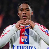 Endrick anota hat-trick pelo Lyon e pede passagem na Seleção Brasileira