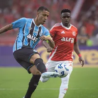 Marcos Rocha é criticado pela torcida do Grêmio após derrota no clássico