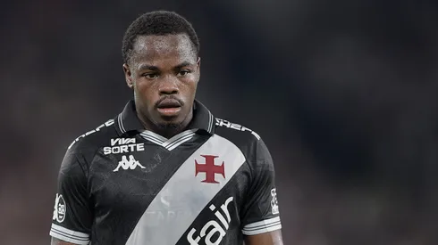 Andrés Gómez pode assumir "função" de Rayan no Vasco