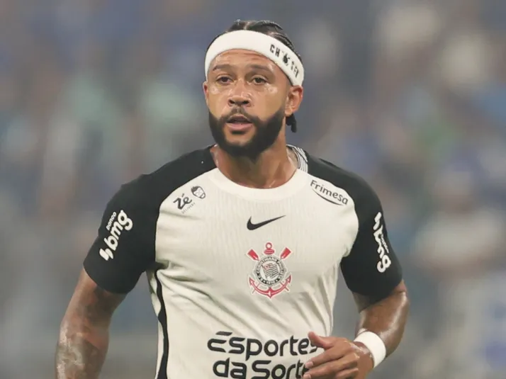 Memphis Depay é disputado por Al-Wasl e Al-Ahli e pode deixar o Corinthians