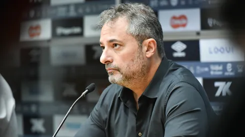 Coletiva de imprensa do novo Diretor Executivo de Futebol do Santos FC, Alexandre Mattos. Foto: Jota Erre/AGIF