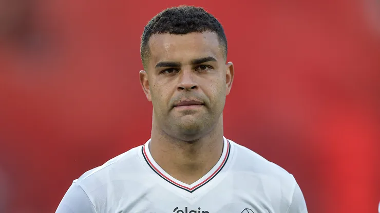 Alisson deixará o São Paulo.
