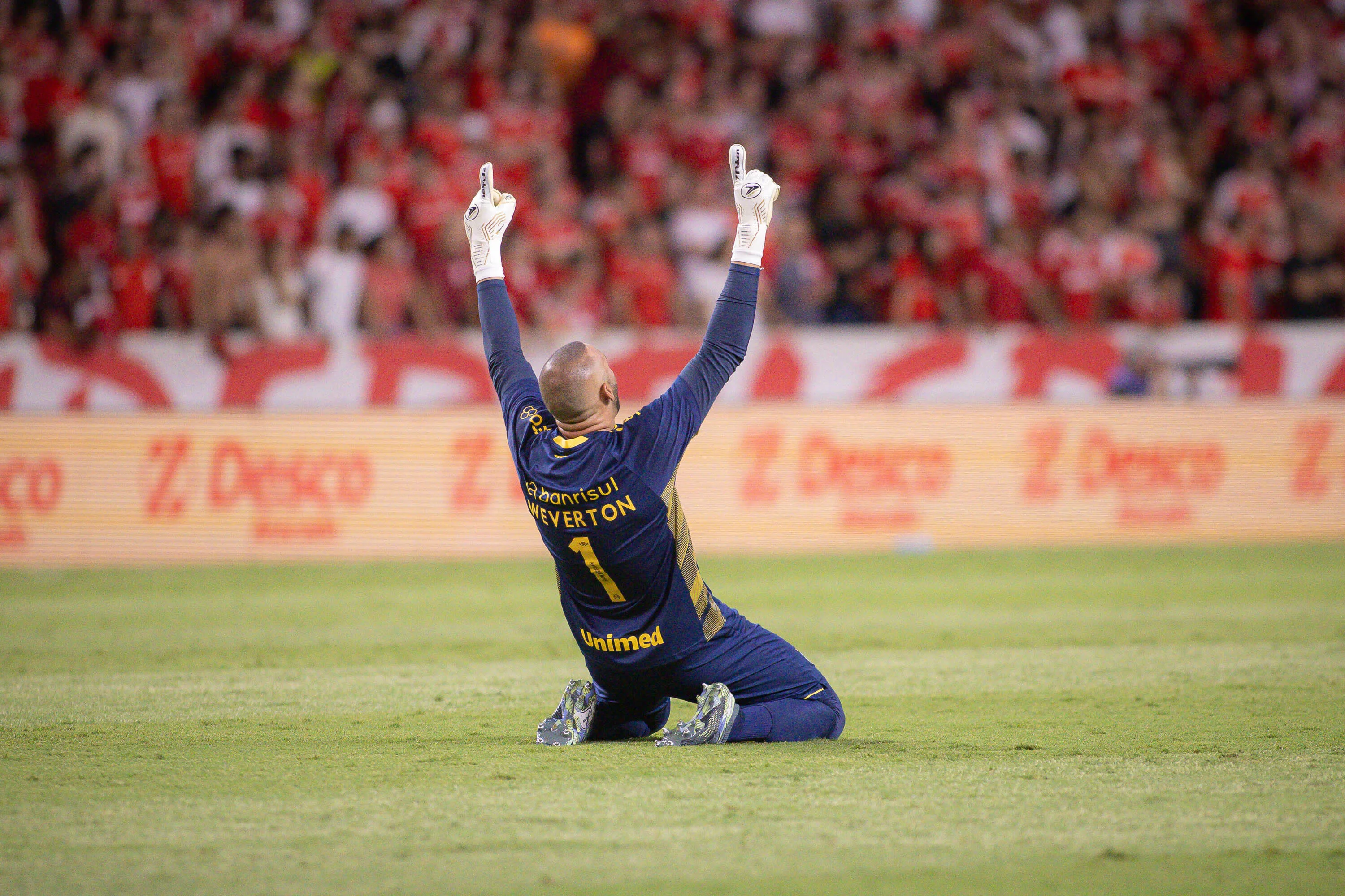 RS – PORTO ALEGRE – 25/01/2026 – GAUCHO 2026, INTERNACIONAL X GREMIO – Weverton goleiro do Gremio durante partida contra o Internacional no estadio Beira-Rio pelo campeonato Gaucho 2026. Foto: Maxi Franzoi/AGIF