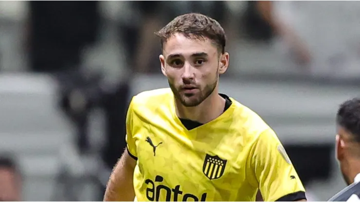 Pedro Milans durante confronto entre Peñarol e Atlético-MG na Libertadores de 2024.