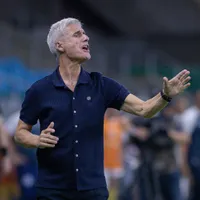 Luís Castro pede e Grêmio foca na contratação de "camisa 10"