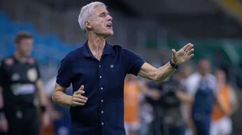 Luís Castro, técnico do Grêmio