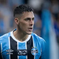 Cristian Pavón se recupera de lesão e deve voltar a ganhar chance no Grêmio