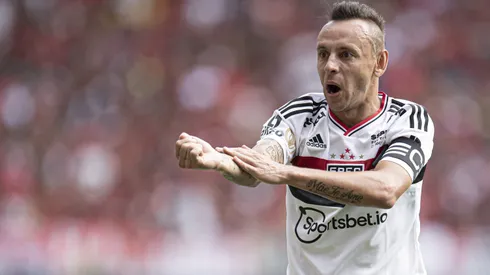 Rafinha jogador do Sao Paulo durante partida contra o Flamengo no estadio Maracana pelo campeonato Brasileiro A 2022.