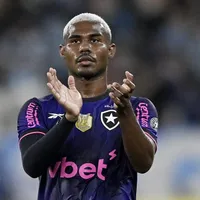 Vasco recebe sinalização positiva de Cuiabano após investida pelo lateral