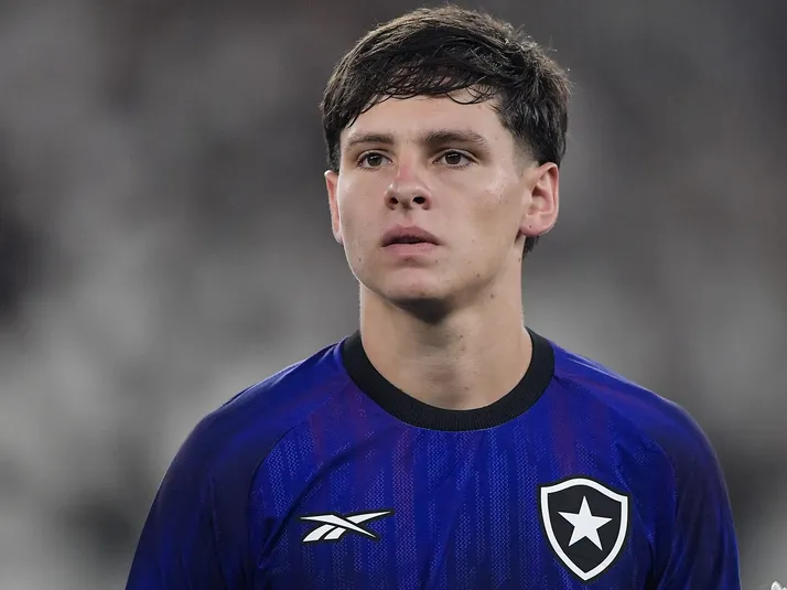 Botafogo é condenado na Fifa por dívida por Montoro