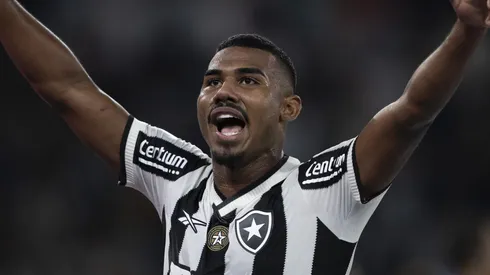 Cuiabano jogador do Botafogo comemora gol durante partida contra o Internacional no estadio Engenhao pelo campeonato Brasileiro A 2024. Foto: Jorge Rodrigues/AGIF
