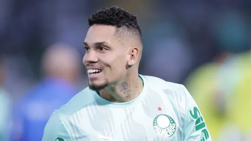 Paulinho se recupera no Palmeiras.