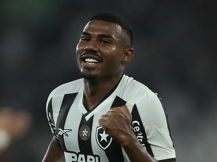 Cuiabano e Vasco seguem em negociação com o Nottingham Forest