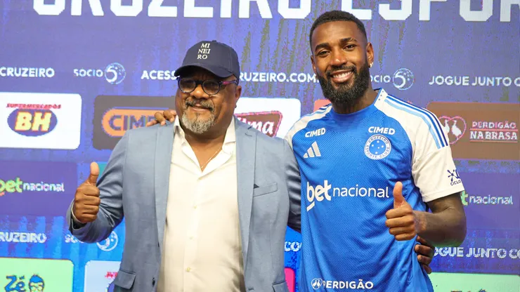 Marcão e Gerson na apresentação ao Cruzeiro