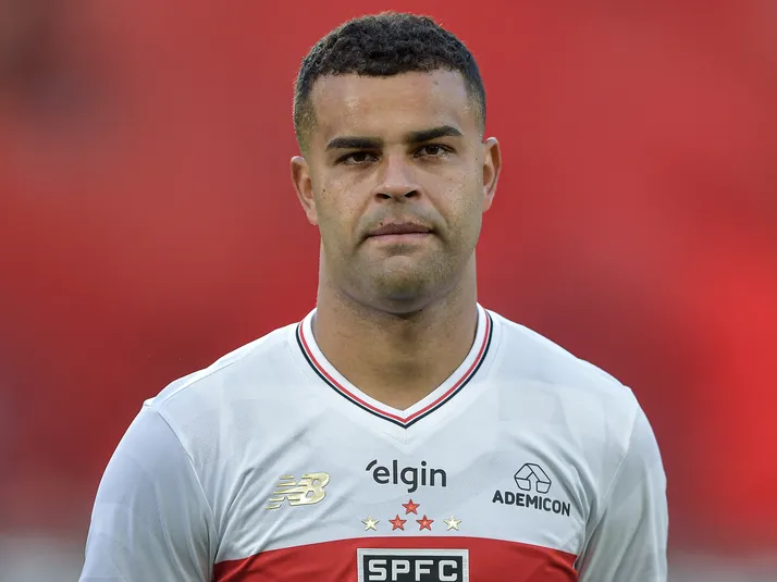 São Paulo estipula prazo de três dias para Corinthians pagar Alisson