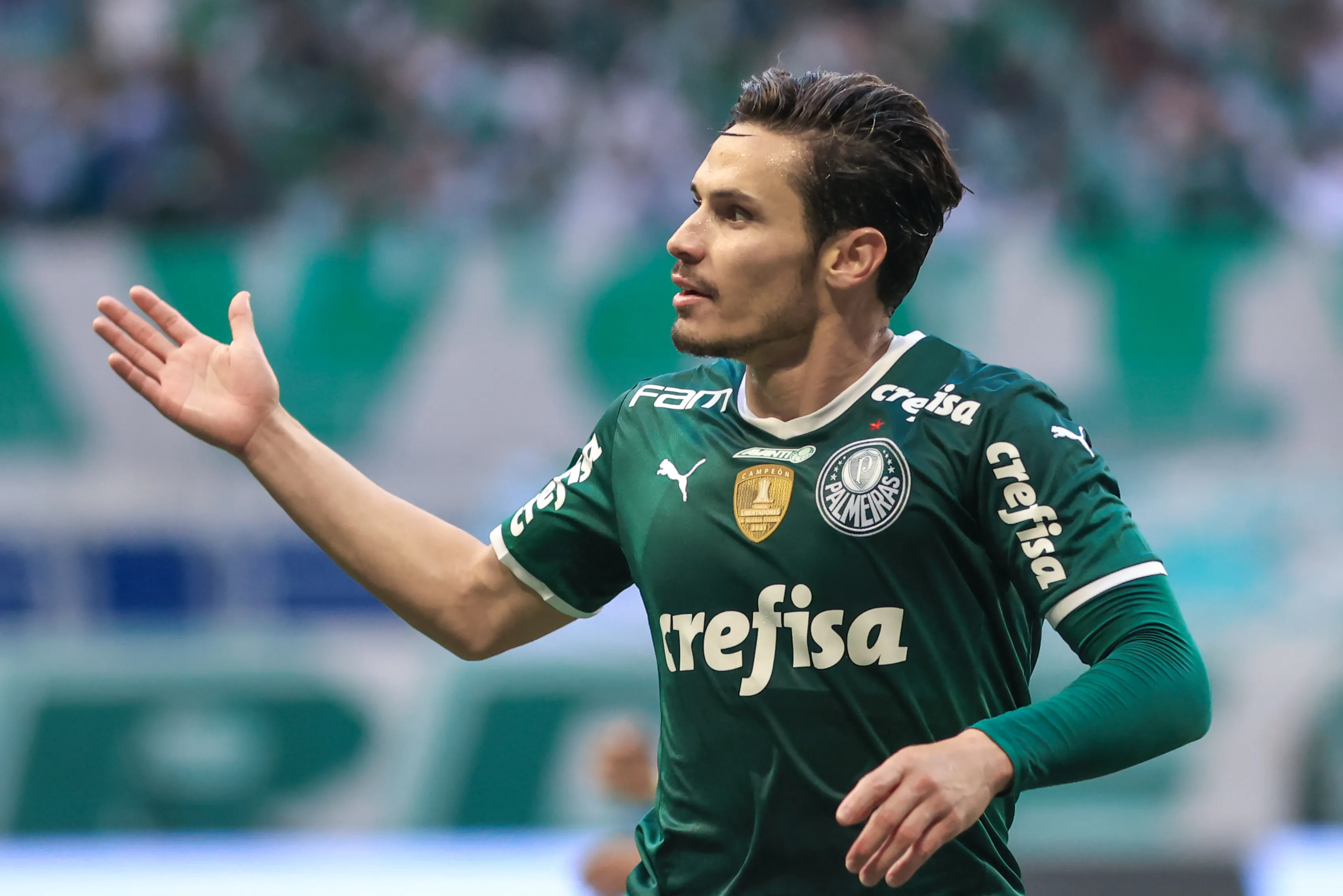 SP – Sao Paulo – 21/08/2022 – BRASILEIRO A 2022, PALMEIRAS X FLAMENGO – Raphael Veiga jogador do Palmeiras comemora seu gol durante partida contra o Flamengo no estadio Arena Allianz Parque pelo campeonato Brasileiro A 2022. Foto: Marcello Zambrana/AGIF