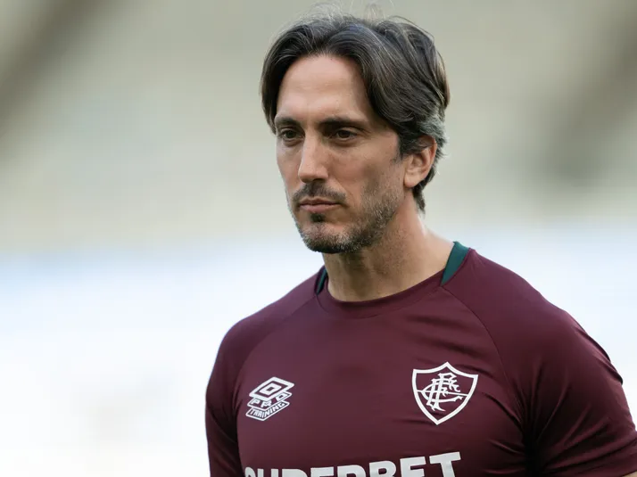 Fluminense muda estratégia e adota sigilo por novo centroavante