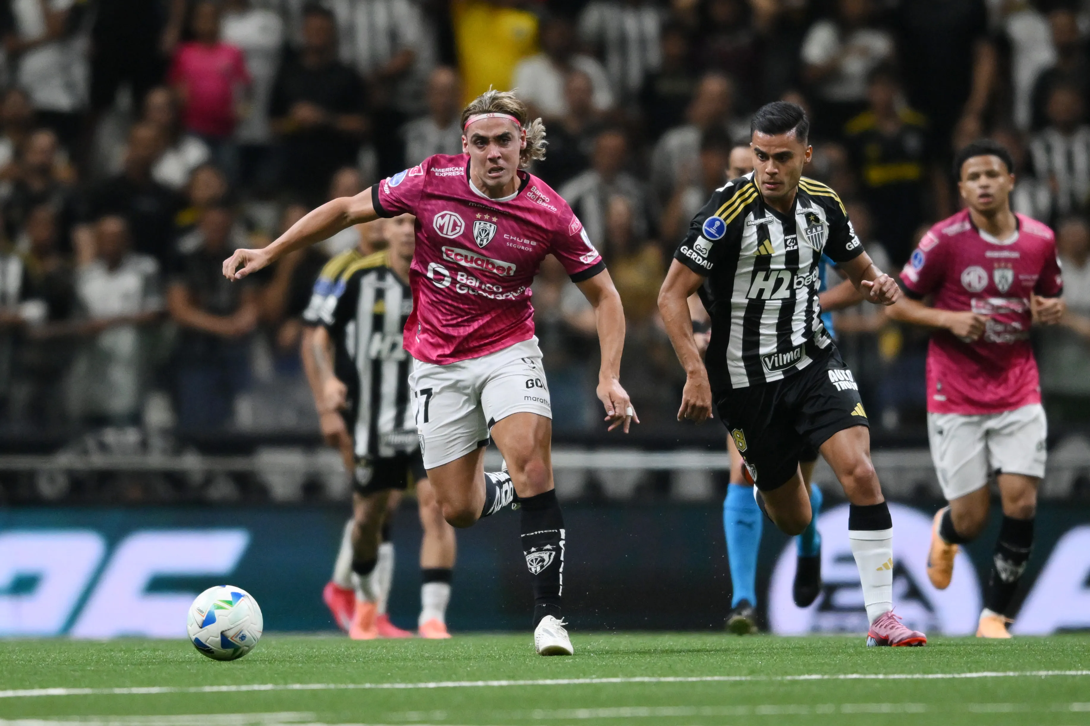 Claudio Spinelli pelo Independiente del Valle em partida diante do Atlético-MG. (Photo by Pedro Vilela/Getty Images)
