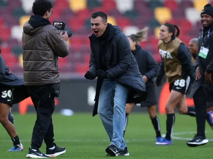 Lucas Piccinato destaca ambição do Corinthians antes da final do Mundial Feminino