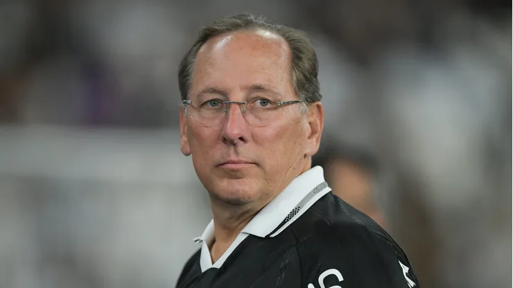 Textor vive situação delicada no Botafogo.
