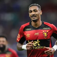 Internacional pode tomar chapéu do Vitória na contratação de Derik Lacerda