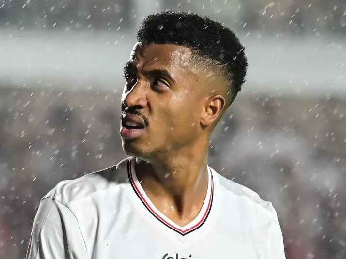 Flamengo decide apresentar proposta por Marcos Antônio