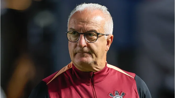 Dorival durante confronto contra o Santos no Campeonato Paulista de 2026.