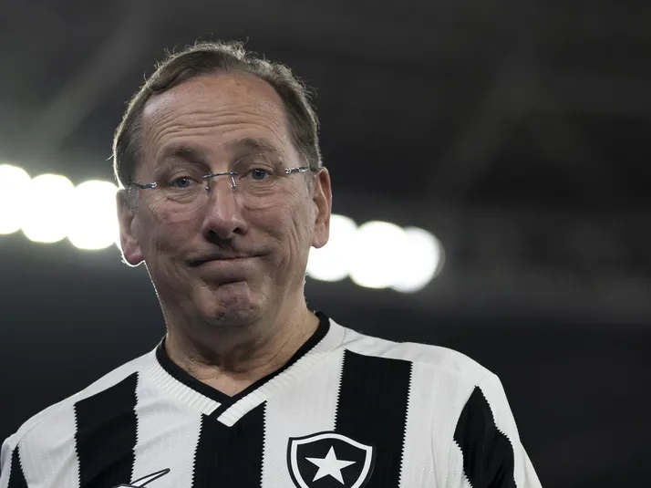 Botafogo regulariza direitos de imagem atrasados antes da estreia