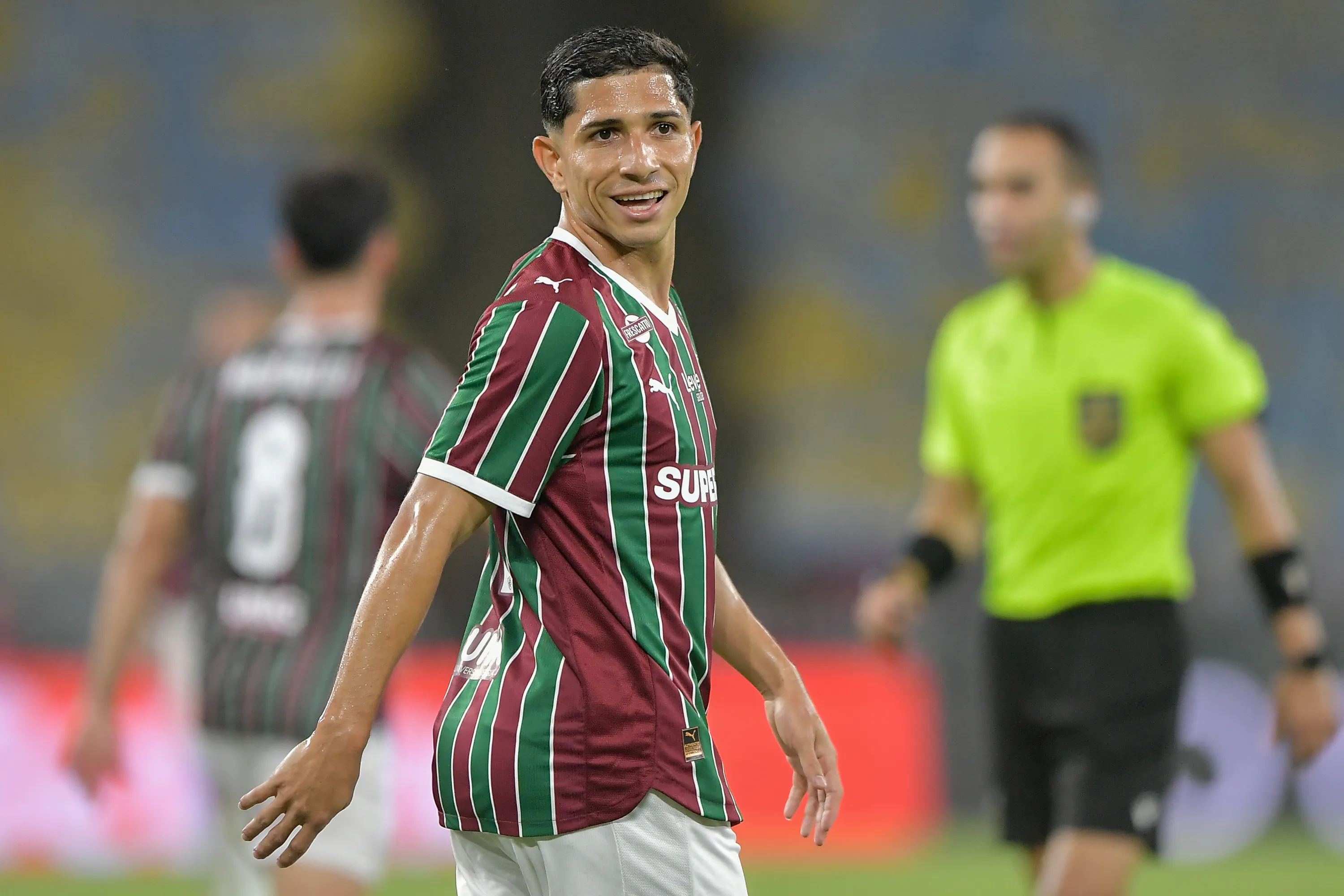 Savarino jogador do Fluminense durante partida contra o Gremio no estadio Maracana pelo campeonato Brasileiro A 2026. Foto: Thiago Ribeiro/AGIF