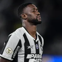 Bastos retorna aos relacionados do Botafogo para jogo contra Cruzeiro