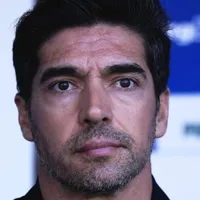 Abel que o Palmeiras dê prioridade a contratação de volante